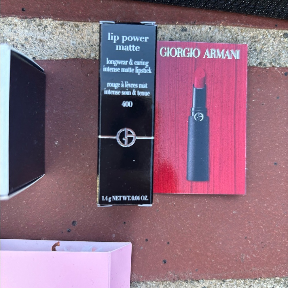 Armani kit - Picture 4 of 4